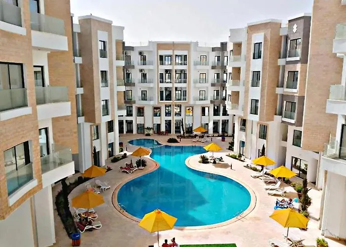 Cozy Pool-view At Aqua Palms Apartahotel